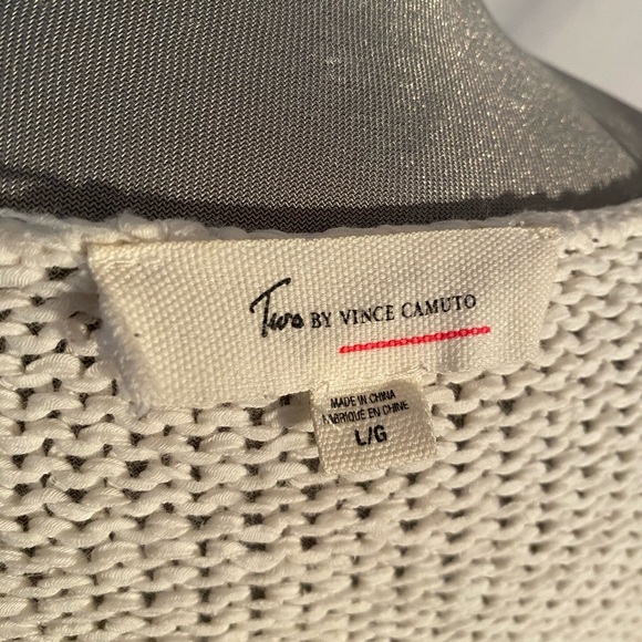 Two by Vince Camuto sweater - Picture 6 of 6
